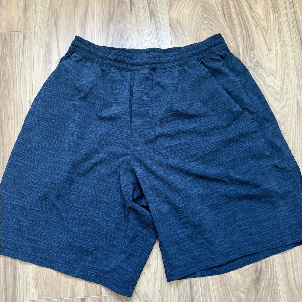 Men's Blue lululemon Shorts size Large